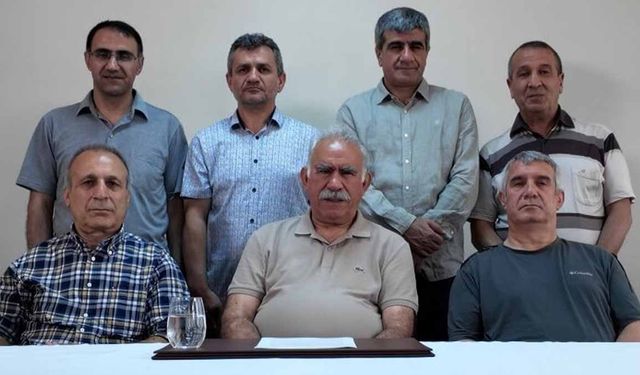 Ahmet Hakan’dan Öcalan videosuna tepki gösterenlere: “Senin derdin ne birader?”