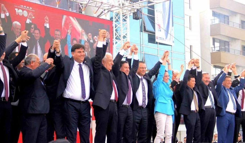CHP Genel Başkanı Özel Muğla adaylarını tanıttı
