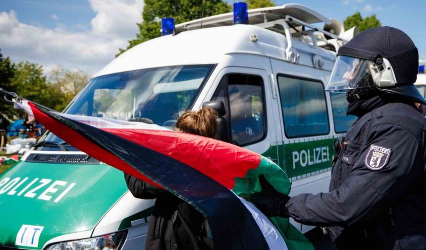 Alman polisi, Filistin’e destek kampını dağıttı