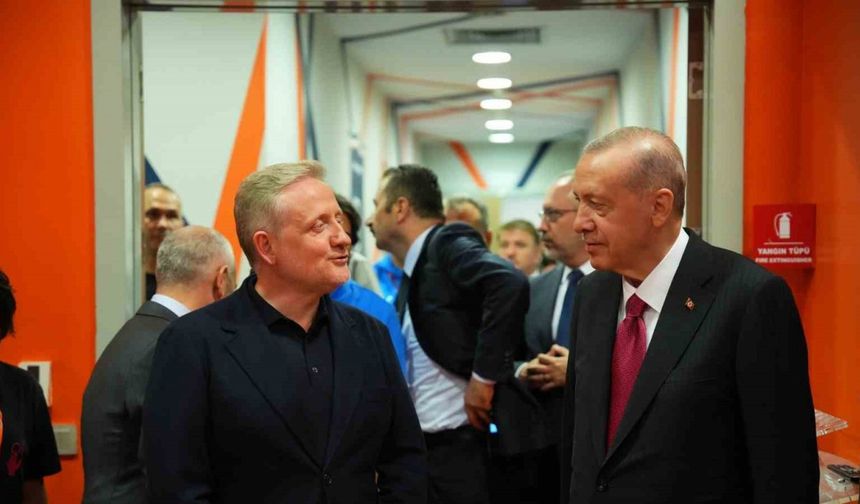 Erdoğan, Başakşehir'i tebrik etti