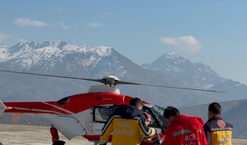 Helikopter ambulans 15 aylık Melisa için havalandı