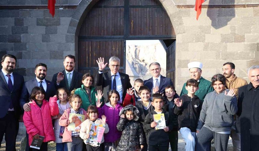 Memişoğlu'ndan Van'a şehir hastanesi müjdesi