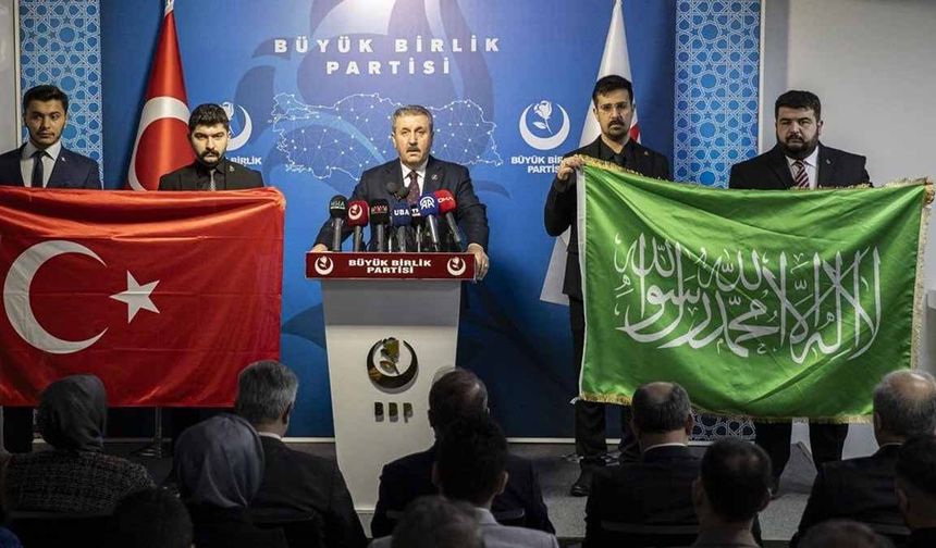 Destici: Burası Türk-İslam ülkesidir, İslam düşmanlarına yer yok