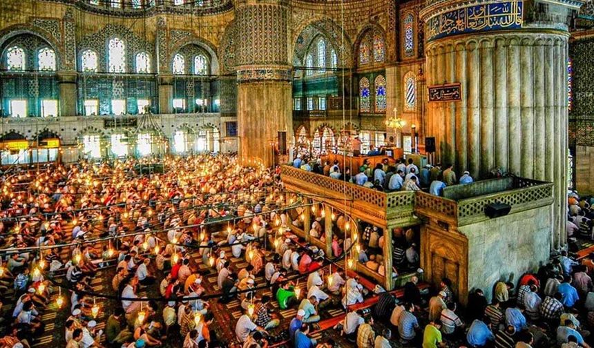 Kurban Bayramı namazına saatler kaldı: İl il, bayram namazı saatleri