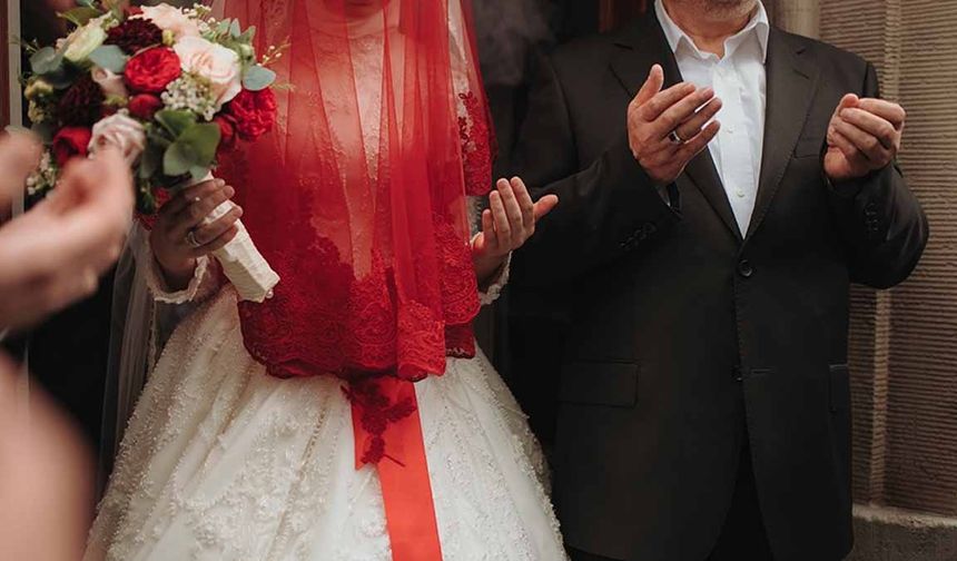 Yeni evlenecek çiftlere devlet destekli düğün paketi