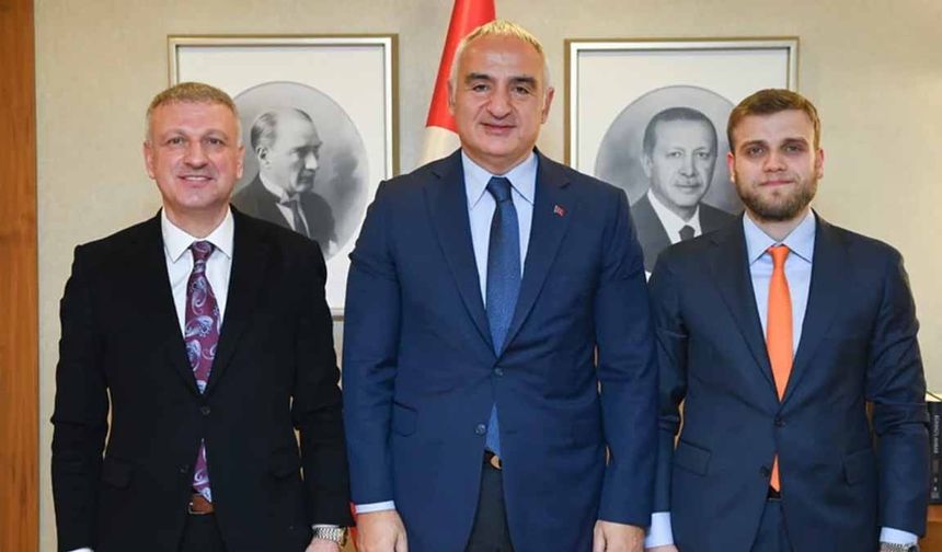 Cumhurbaşkanı Başdanışmanından Kültür Bakanı’na sert tepki